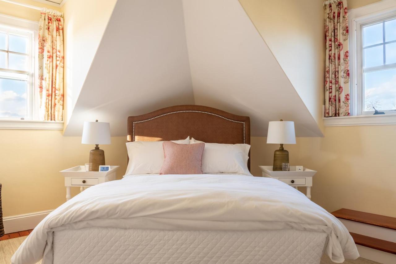 Margin Street Inn Westerly Extérieur photo