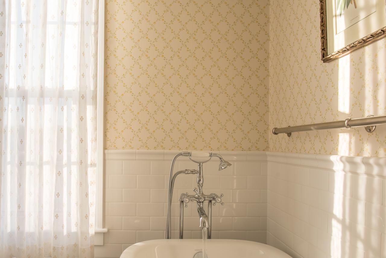 Margin Street Inn Westerly Extérieur photo
